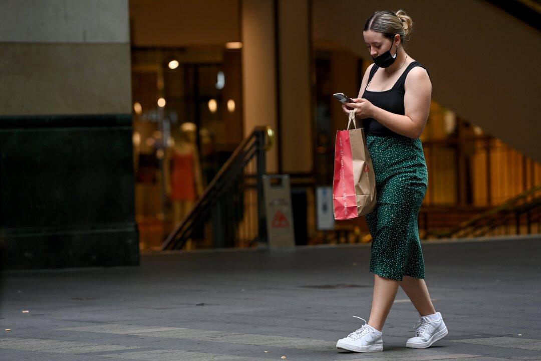 Australian Consumer Confidence for January Hits 30-year Low