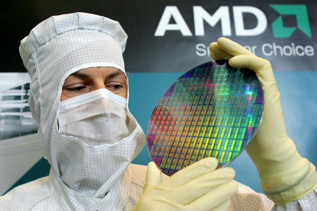 Experts Warn of Vulnerabilities in US-led Efforts to Decouple From China