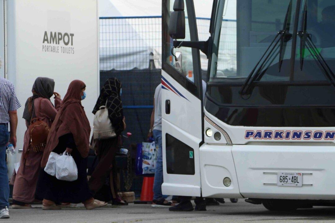Afghans Who Worked Closely With Canada in Afghanistan Reach BC With Families
