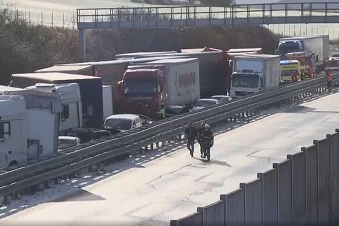 Multiple-Car Crash as Heavy Snowfall Closes Czech Highway