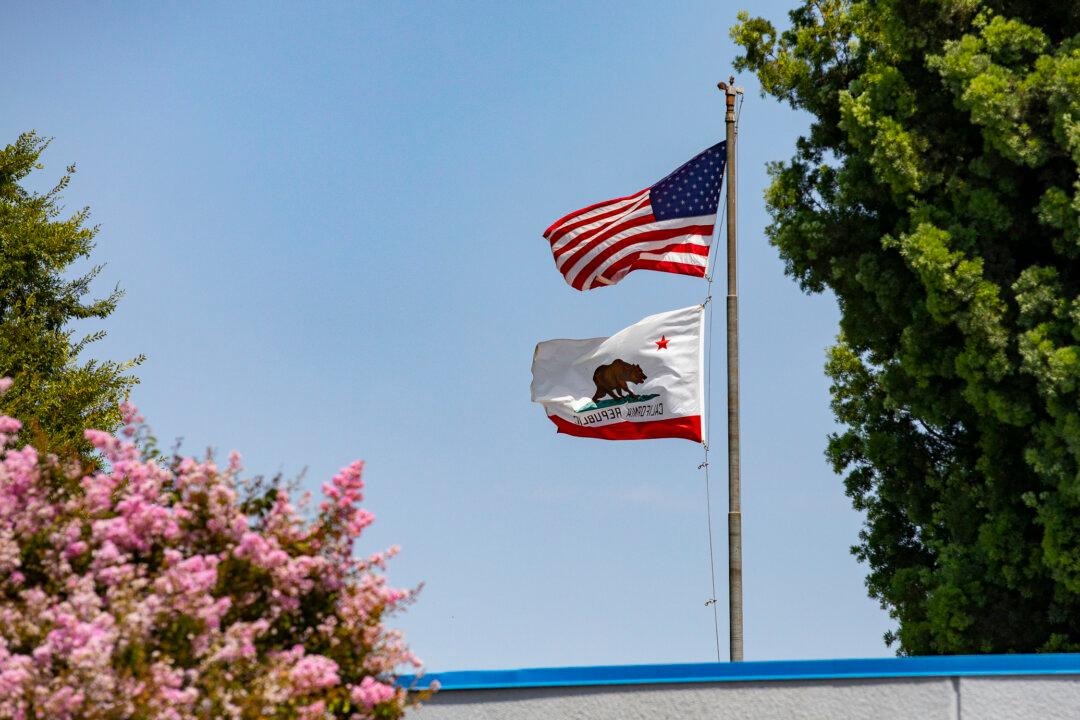 Temecula Valley School Board Approves Rule Limiting Flags Flown on Campus