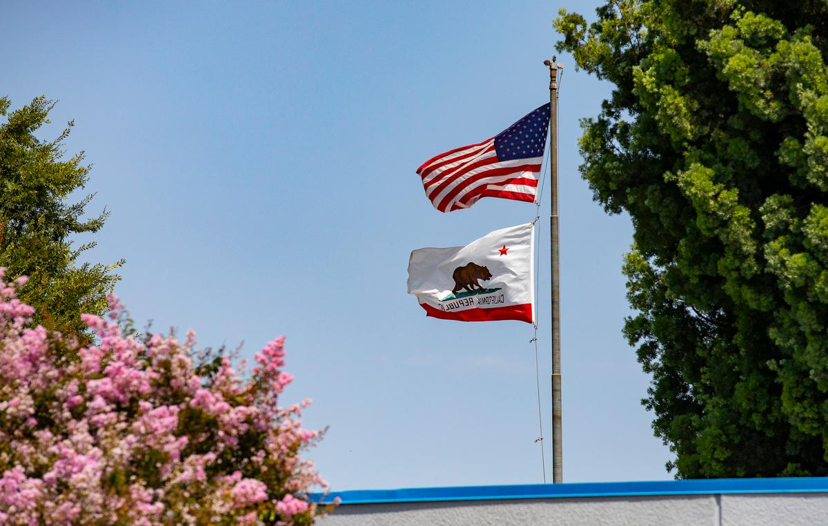 Temecula Valley School Board Approves Rule Limiting Flags Flown on Campus