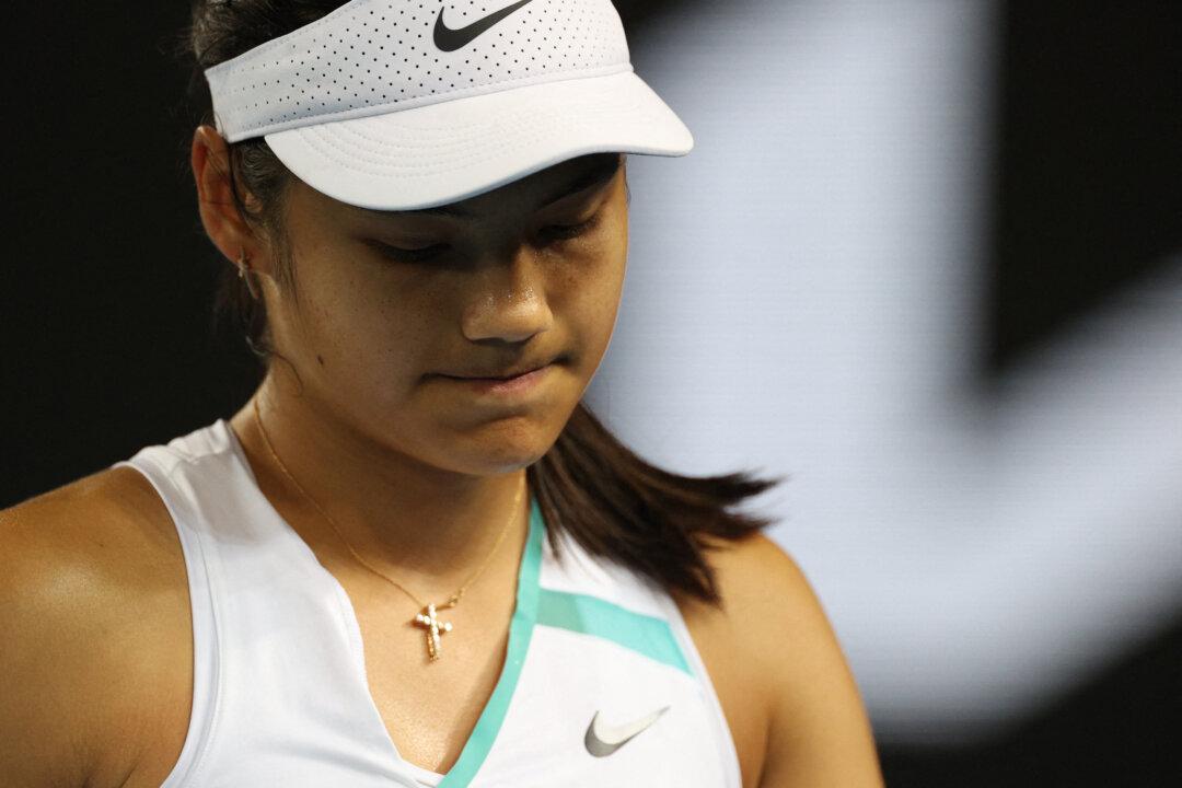 Hampered Raducanu Suffers Defeat by Kovinic in Australian Open