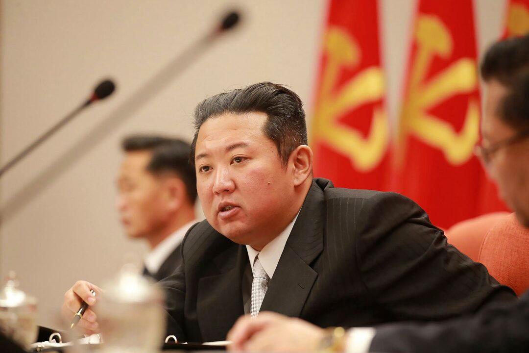 North Korea Reports 15 Suspected COVID-19 Deaths as Outbreak Spreads