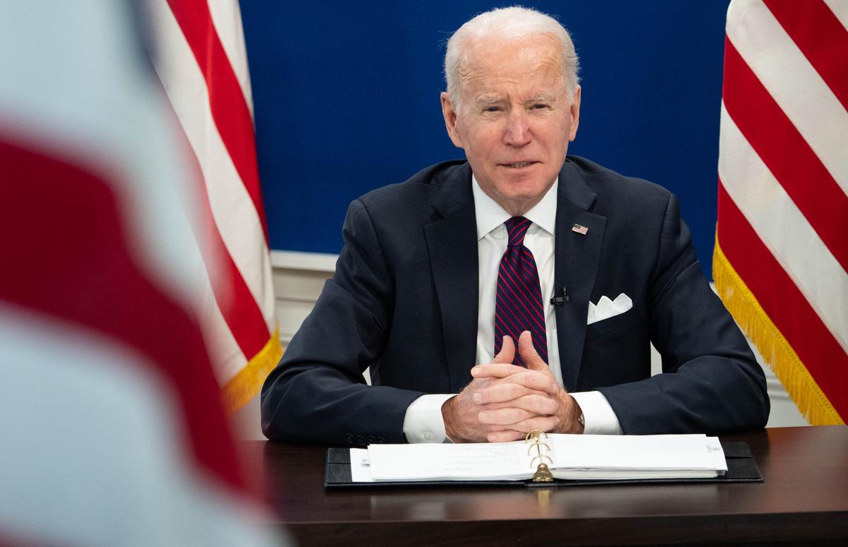Biden’s COVID-19 Vaccine Mandate for Federal Workers Blocked Nationwide