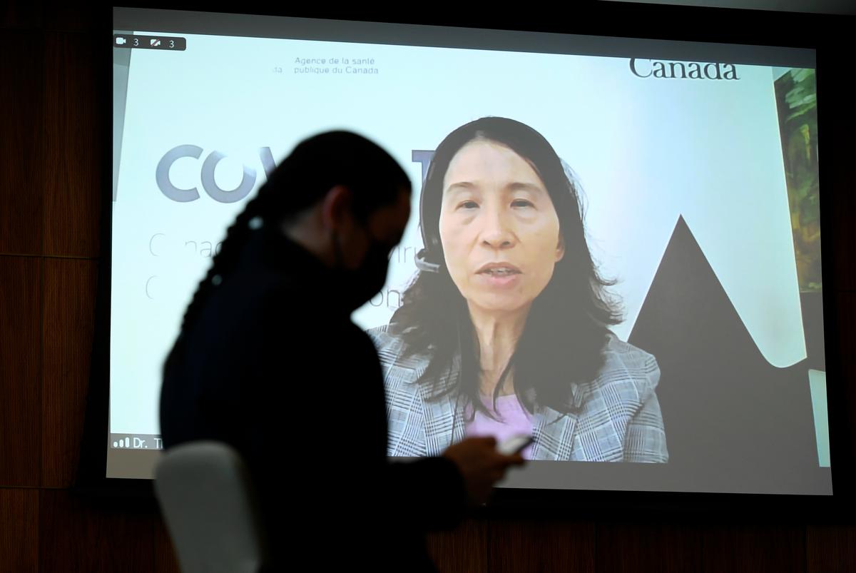 Federal Vaccine Mandates Under Review, Says Chief Public Health Officer