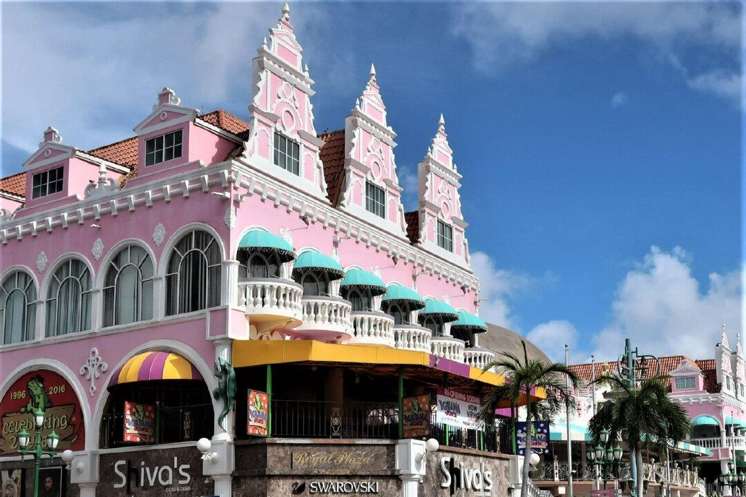 Aruba: A Tiny Island With a Big List of Attractions