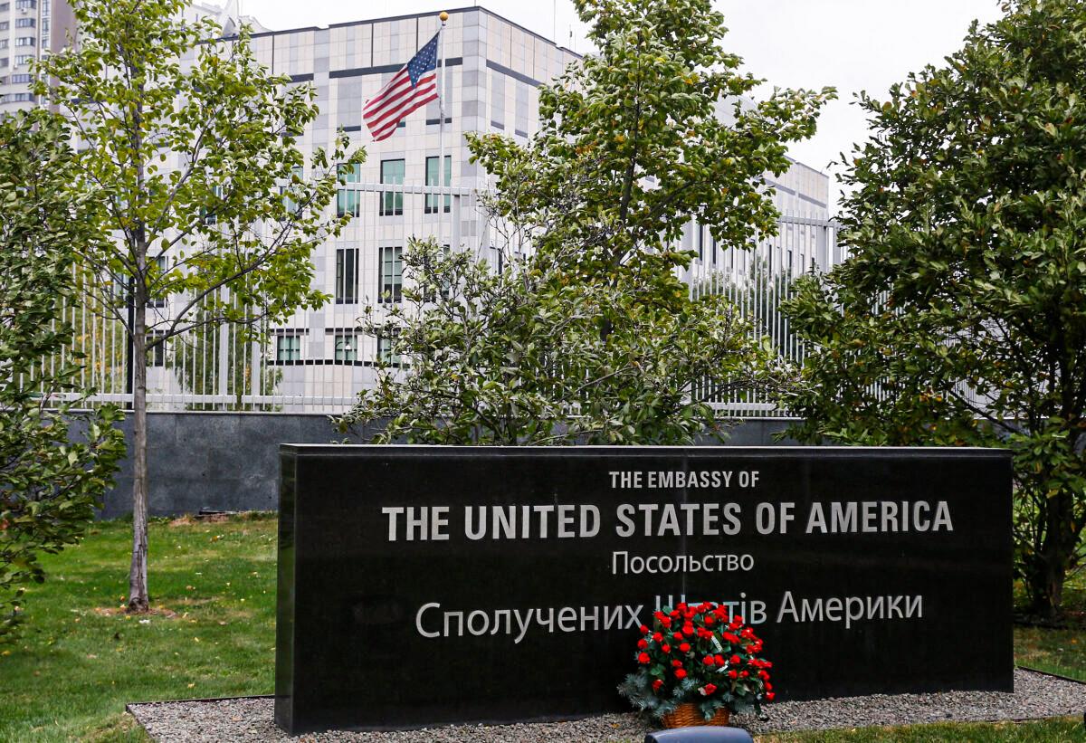 State Department Orders Family Members of Embassy Personnel to Leave Kyiv, Elevates Travel Warning for Ukraine, Russia