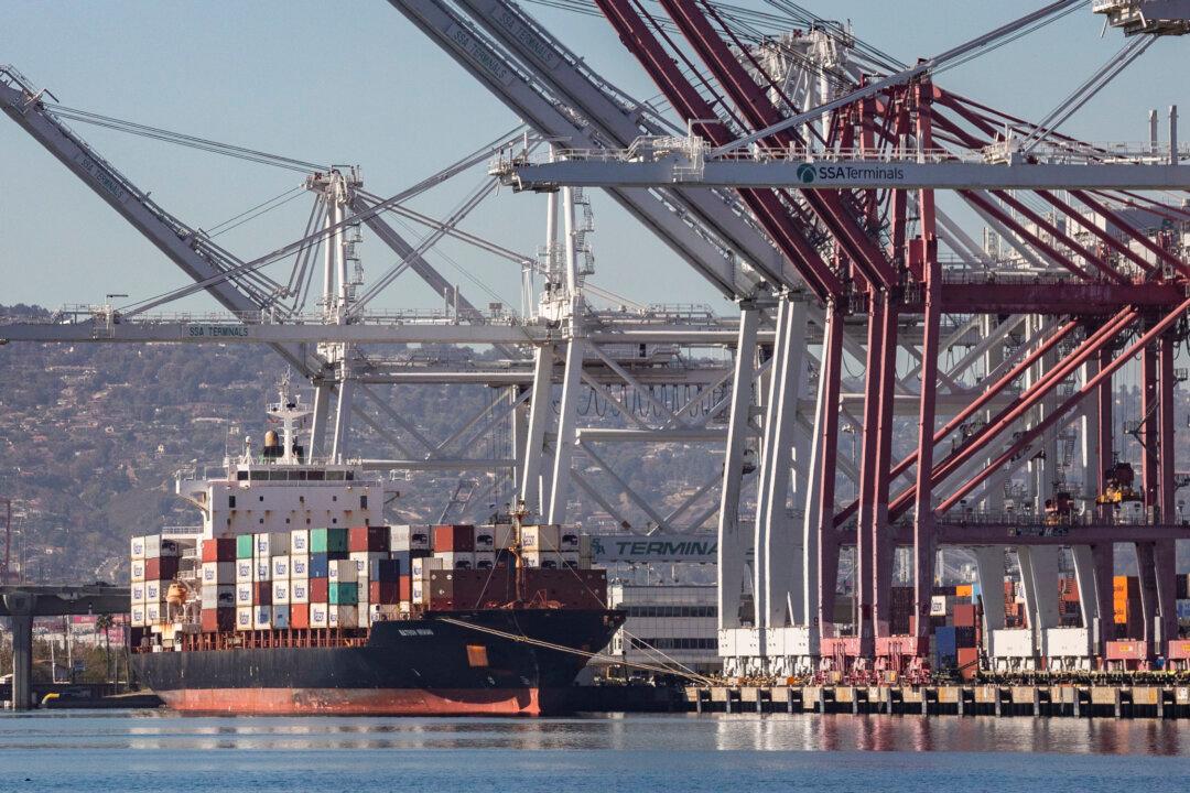 Expanded Hours at LA Ports Has Limited Effect on Supply Chain