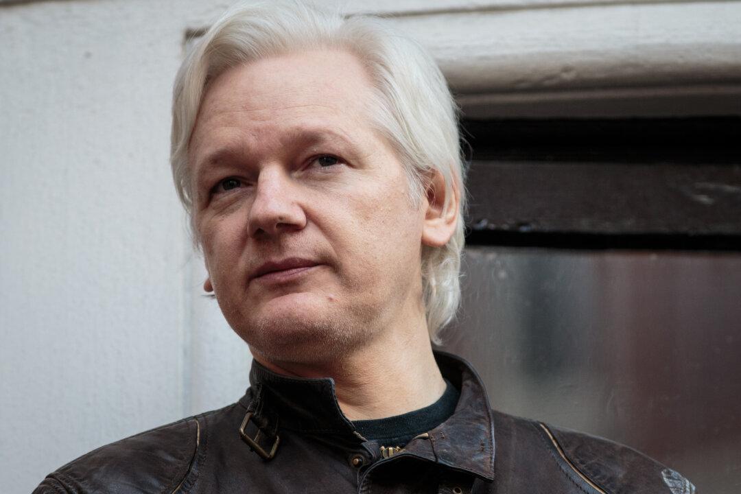 UK Home Secretary Signs Order for Julian Assange to Be Extradited to US