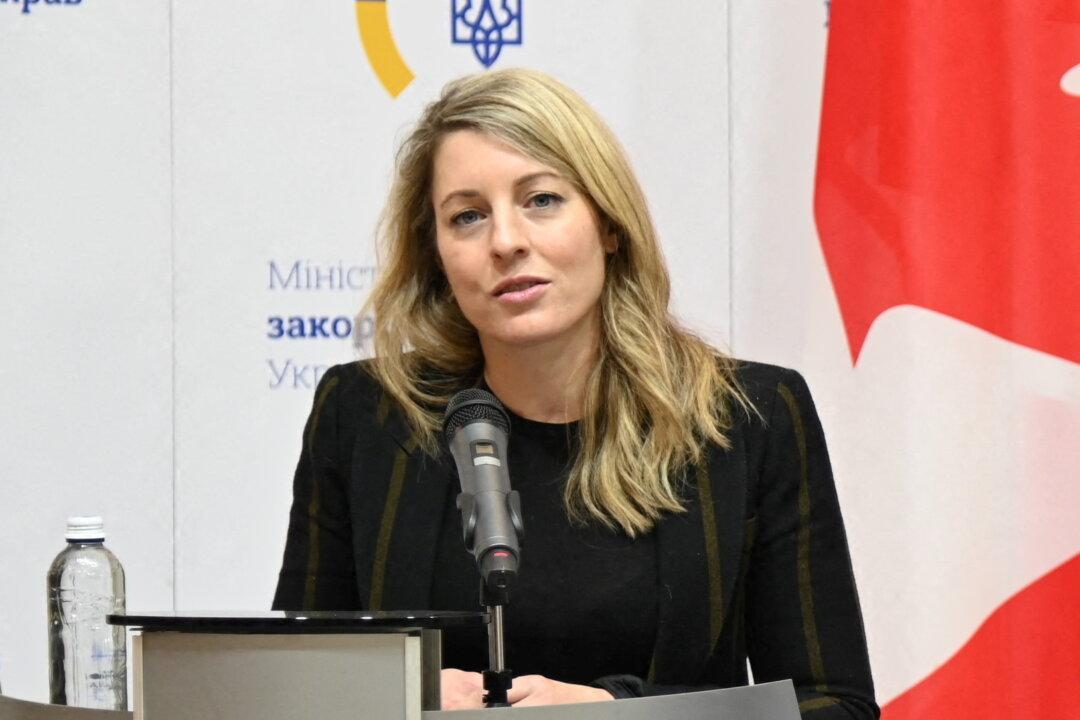 Canada Withdrawing Diplomats’ Families From Ukraine