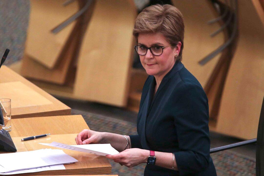 Scotland to Relax Work From Home Guidance as COVID-19 Cases Fall