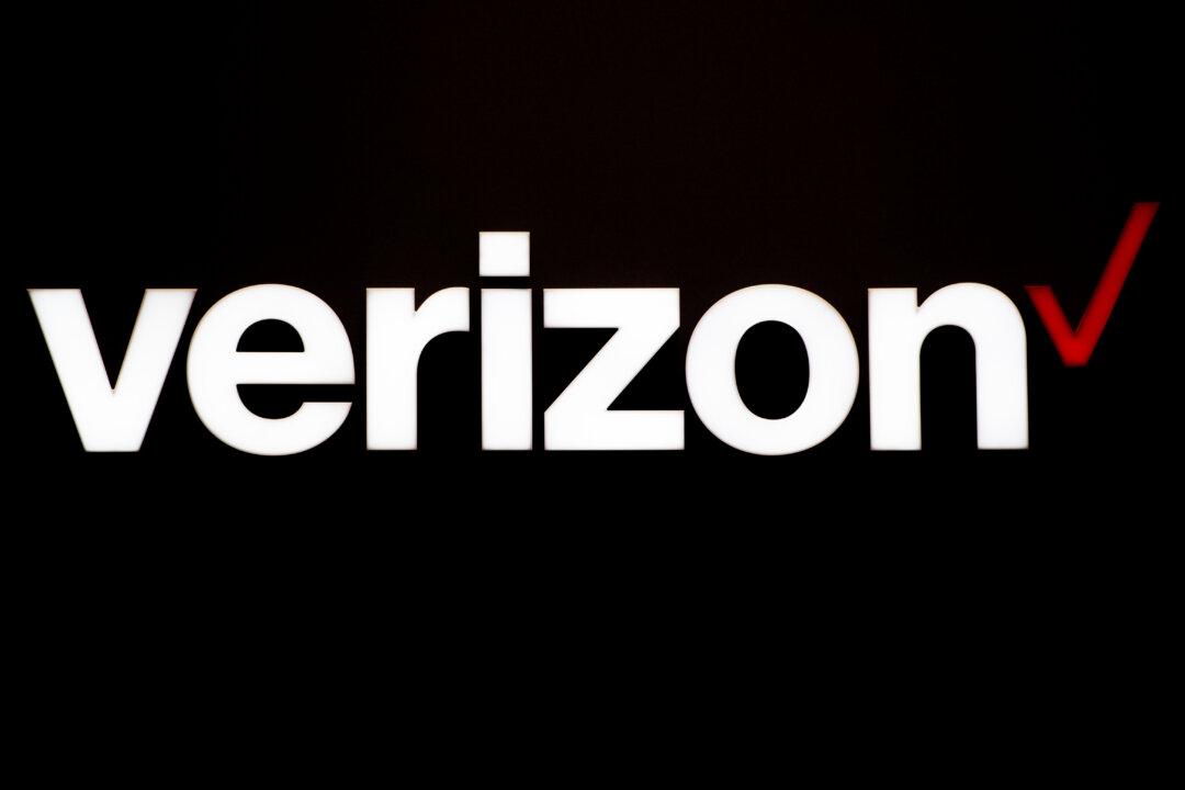 Verizon Q4 Earnings Beat Consensus; Sees FY22 EPS Above Expectations
