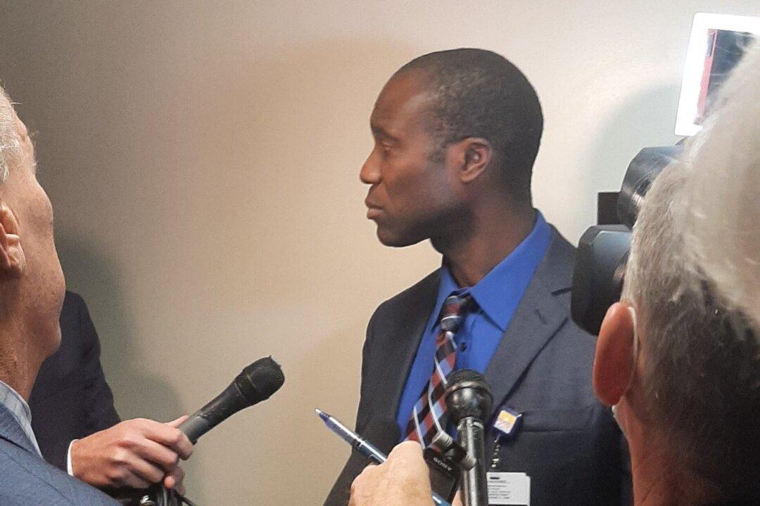 Florida Surgeon General Faces Criticism Over mRNA Vaccines Survey Editing