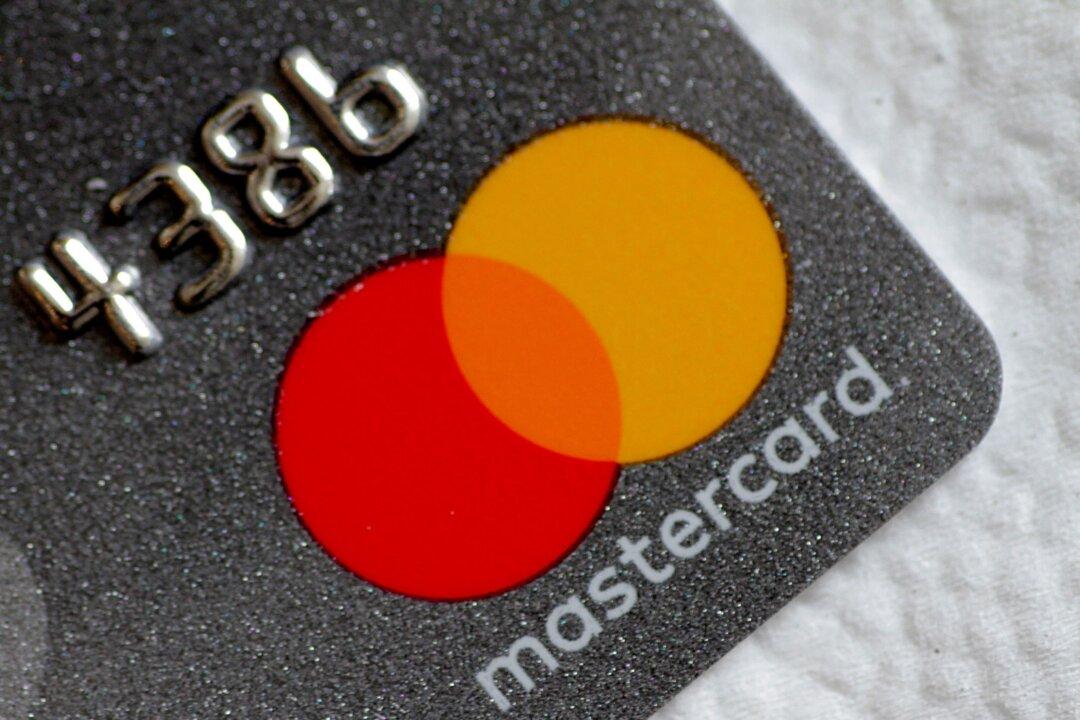 Mastercard Brushes Off Omicron Threat After Profit Beat
