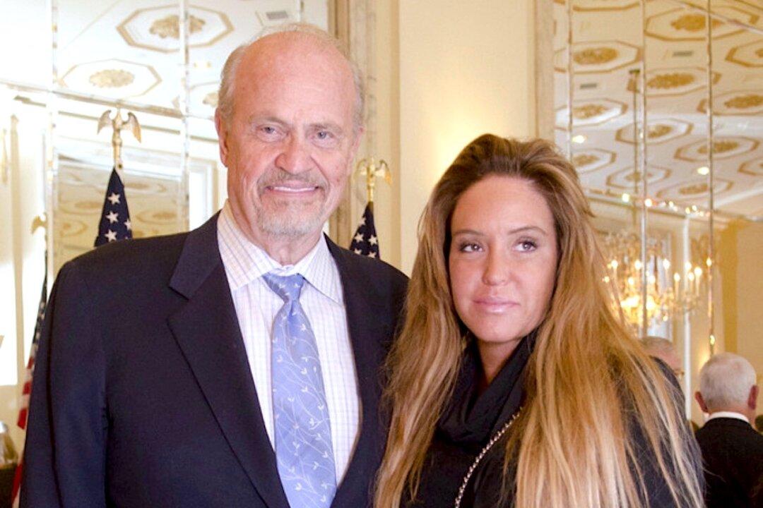 Sen. Fred Thompson’s Widow Sues Tennessee Governor Over Pandemic Overreach