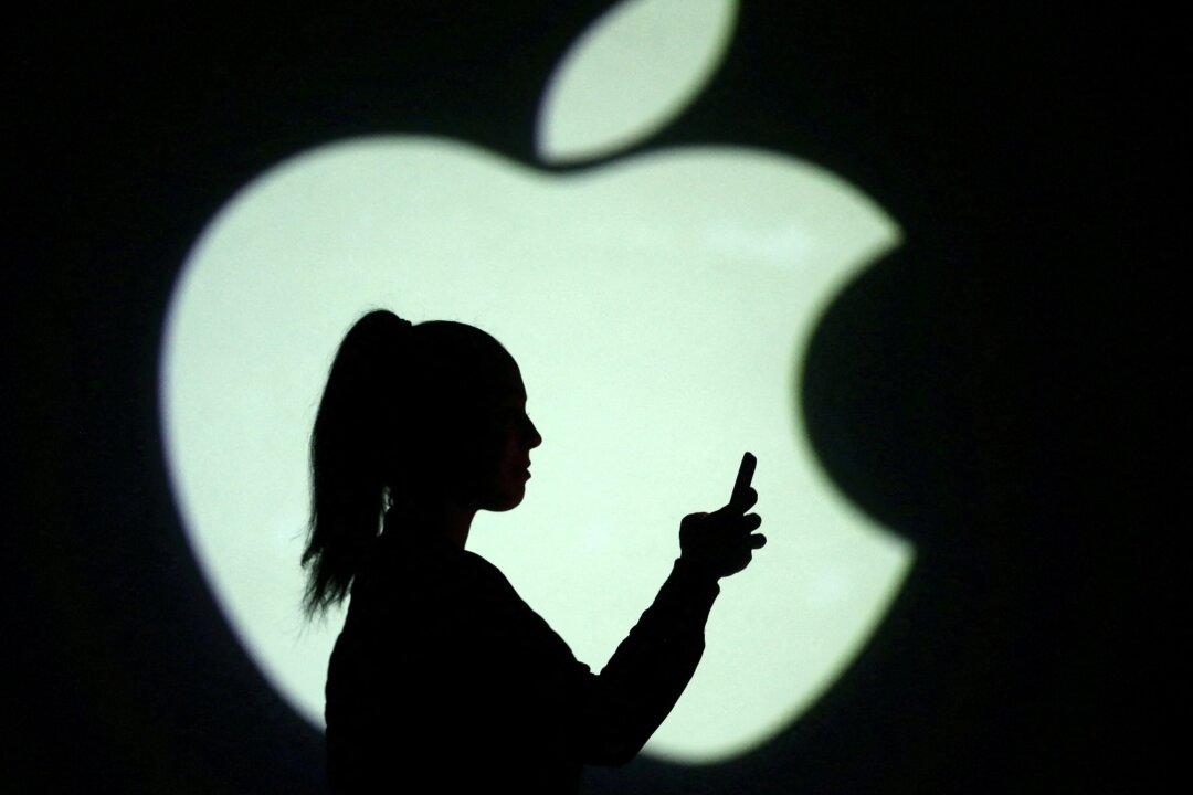 Apple Sales and Profit Top Estimates as Hit From Chip Shortages Eases