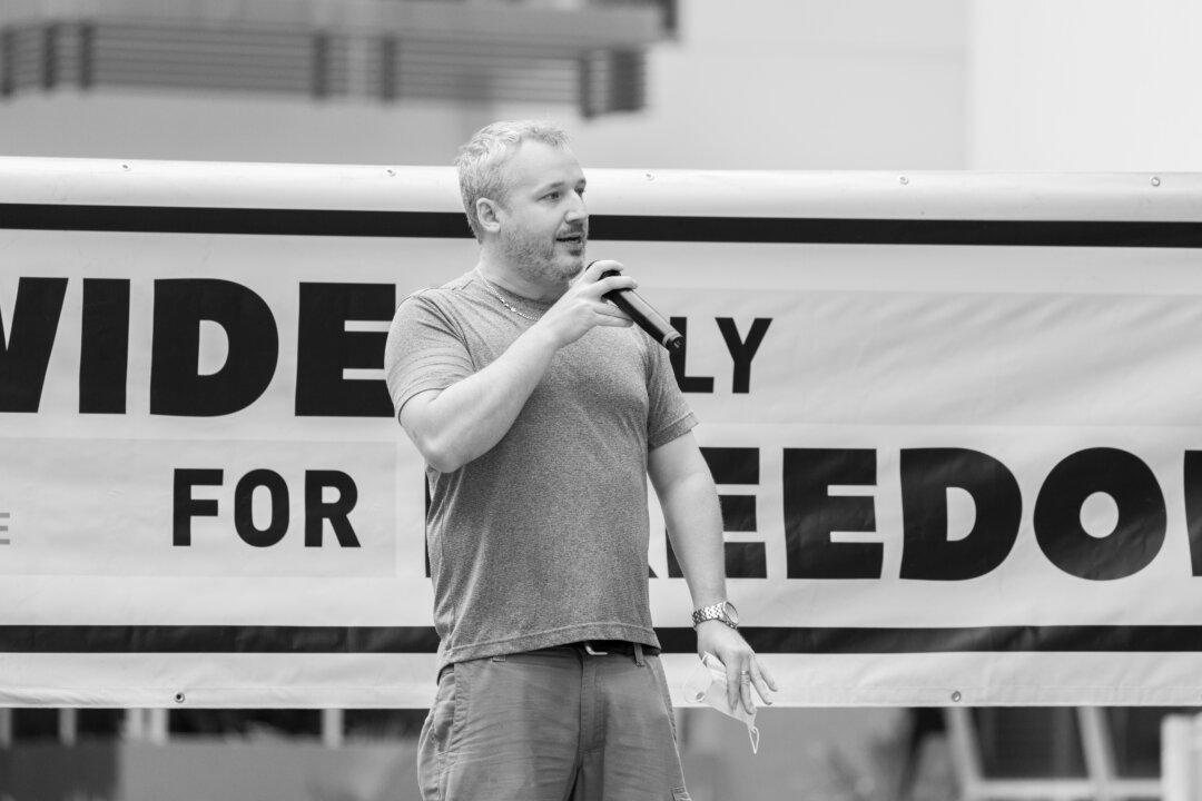 Northern Territory CLP Vice-President Reprimanded Over Anti-Mandate Rally Speech