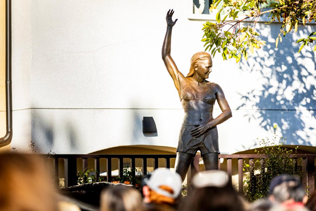 Dana Point Welcomes the Unveiling of Its Newest Statue: Surfing Icon Joyce Hoffman
