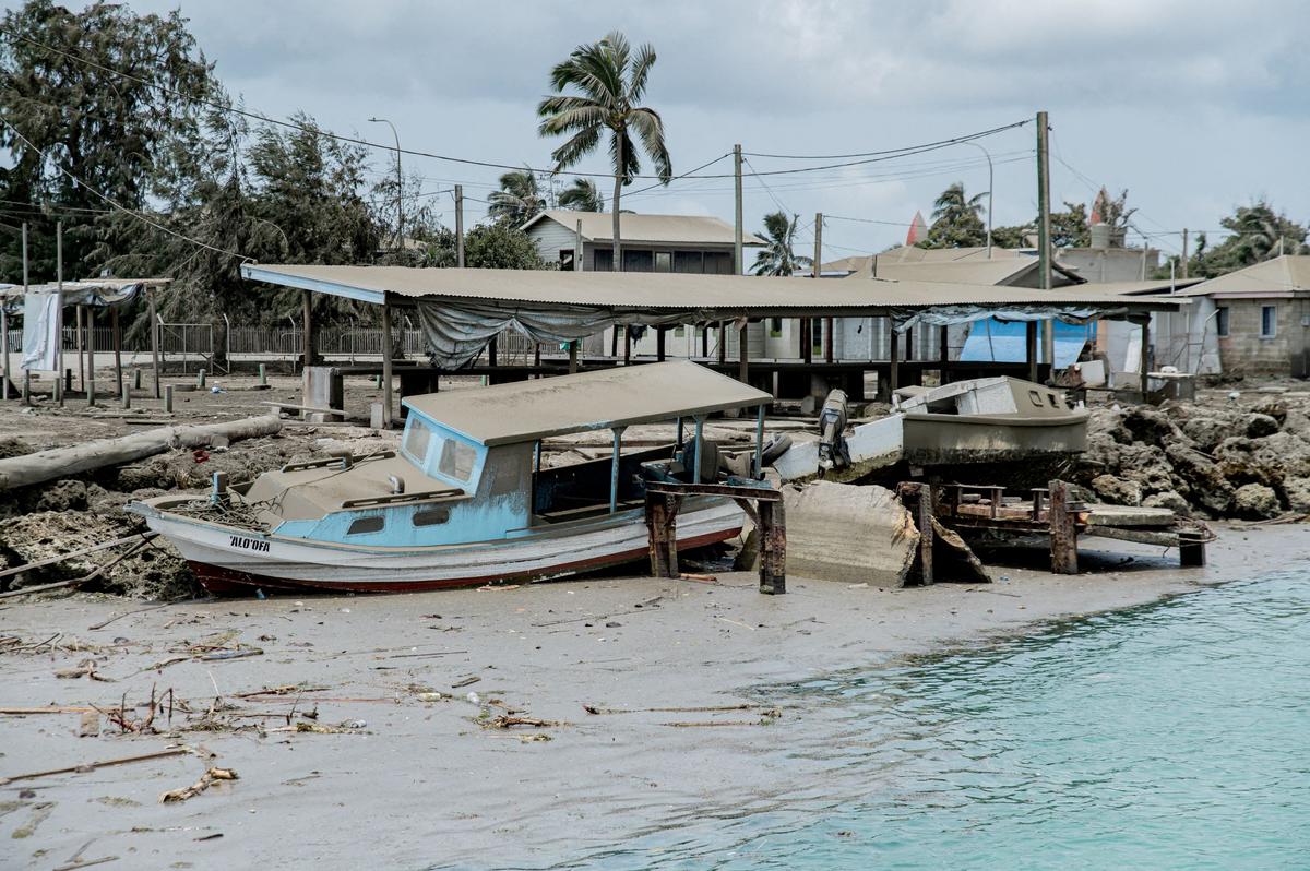 Tsunami-Hit Tonga Reconnects to Internet After 5-Week Outage