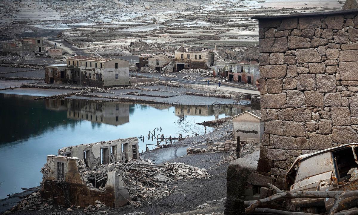 Abandoned Spanish Ghost Town Flooded in 1992 Reemerges From Watery Grave After 30 Years Submerged