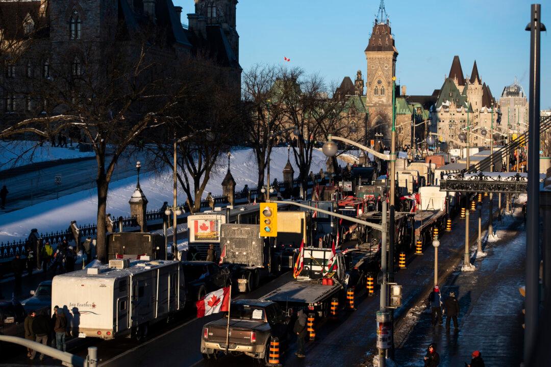 Truck Convoy to Stay in Ottawa Until Demands Met, Organizers Say