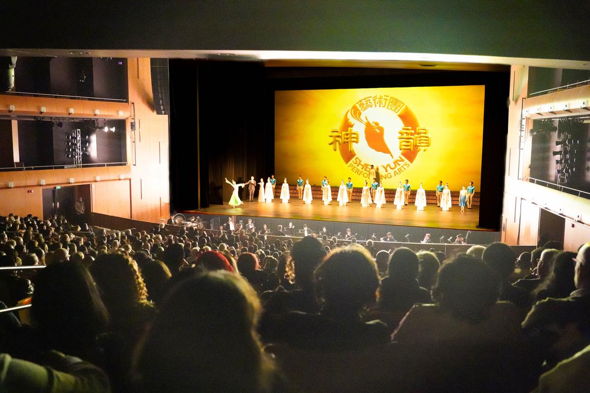 Shen Yun a Reminder to Keep Exploring: Surgeon