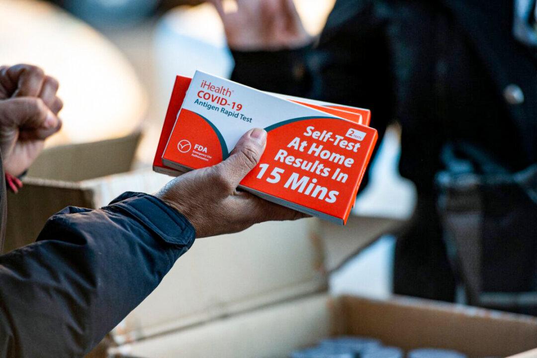 Chinese-Made COVID-19 Test Kits Are Coming to Millions of US Households via White House Initiative