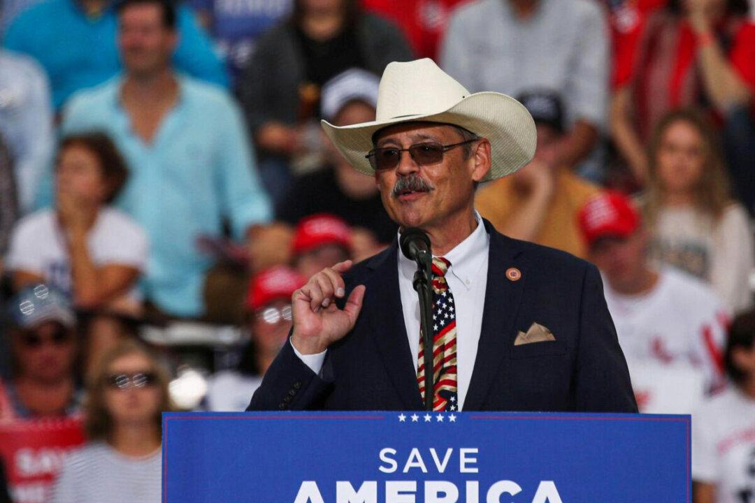 Heated Debate in Arizona Secretary of State Race Highlights Political Divides