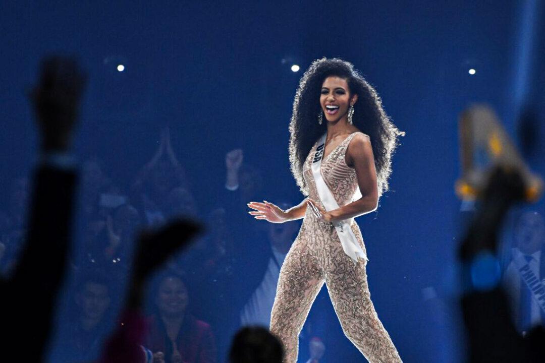 Cheslie Kryst, Former Miss USA, Dies at 30