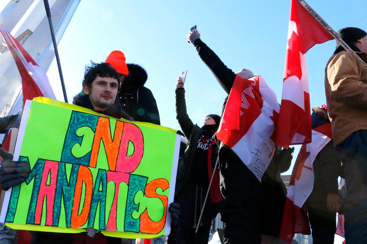 Feds Say 7 to 9 Percent of Canadians Can’t Be ‘Swayed’ by Vaccine Mandates: Declassified Briefing