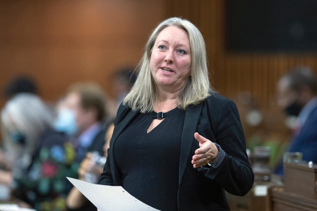 Indigenous-Speaking Federal Employees Will Not Receive a Bonus, Treasury Board Says