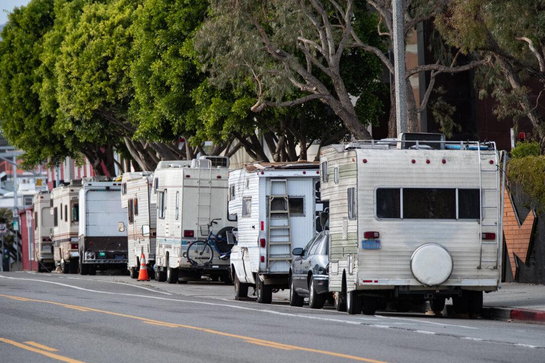 LA City Extends State of Emergency, Delaying RV Parking Restrictions