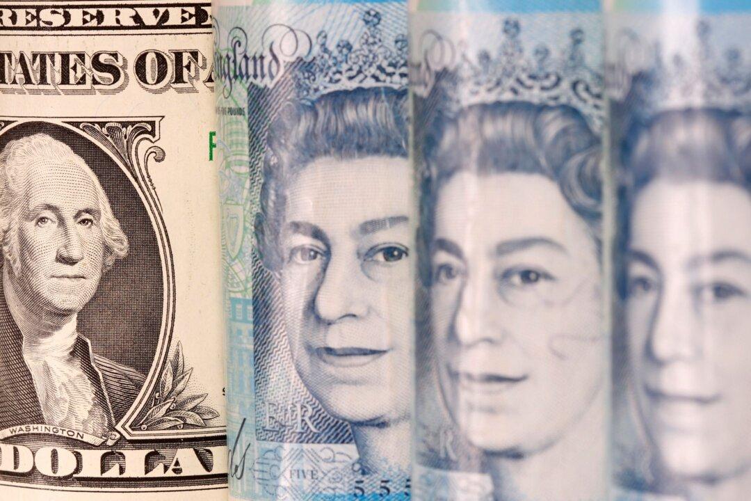 Sterling Slides After BOE Jumps Into Gilt Market, Dollar Marches On