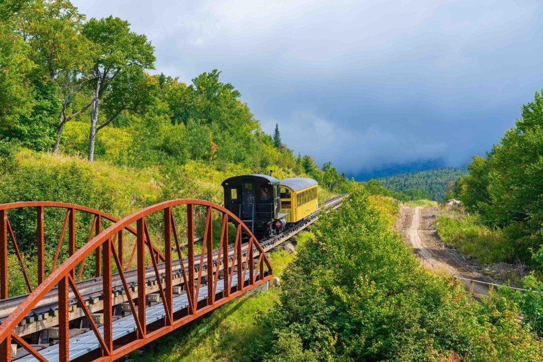 ‘A Road to the Moon’: Sylvester Marsh’s Cog Railway to the Pinnacle of the Northeast