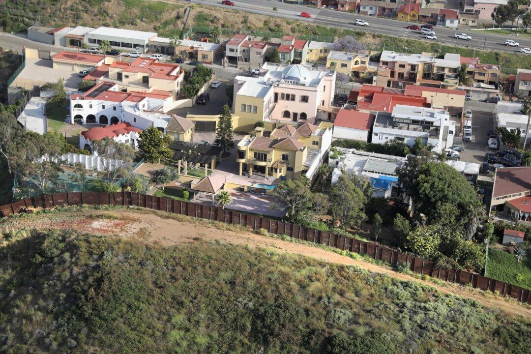 Federal Agent Hurt When ATV Collides with Border Patrol SUV