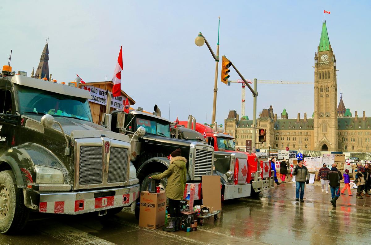 ‘Just Spin’: Trucker Convoy Legal Team Says GoFundMe Seizure of $10 Million Unjustified