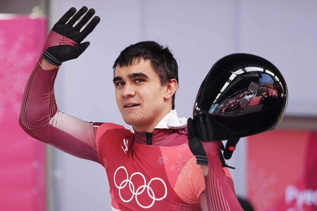 Skeleton Medalist Out of Beijing Olympics With Virus