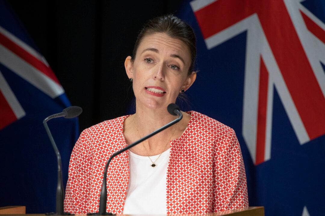 New Zealand to End Quarantine Rules for Vaccinated, Reopen Borders