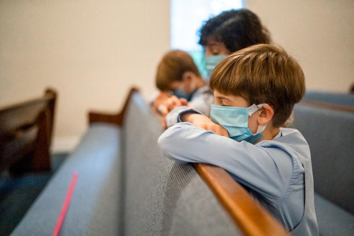 Western Australian Police Halt Church Service to Enforce Mask Wearing