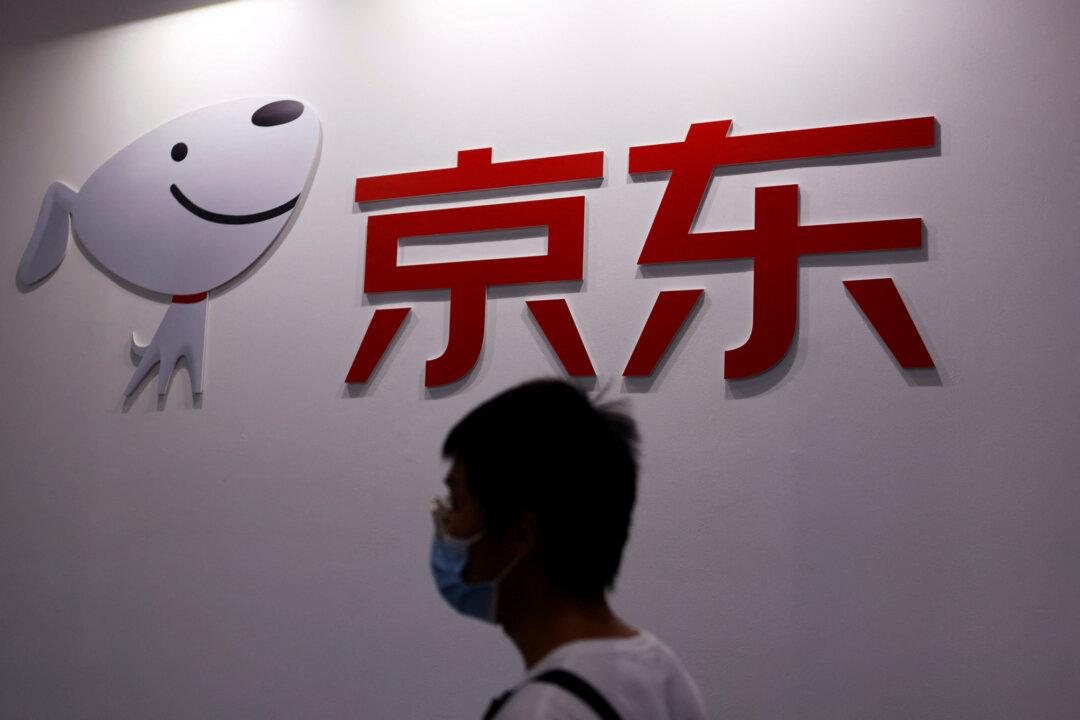 China’s JD.com CEO To Donate More Than $2 Billion in Shares To ‘Charity’