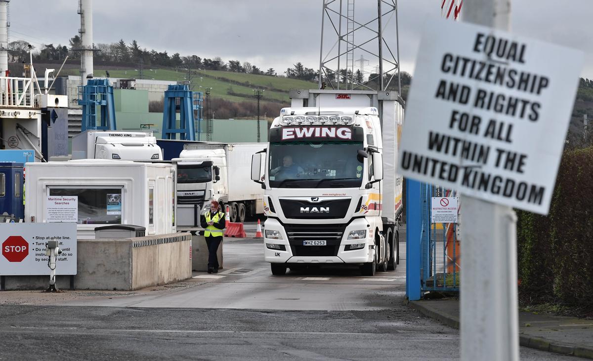 Judge Suspends Northern Ireland Minister’s Order to End Sea Border Checks