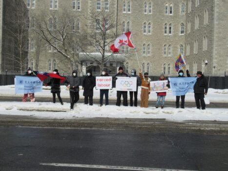 Protesters rally against the Beijing Winter Olympics in front of the Chinese embassy in Ottawa on Feb. 4, 2022. (Donna Ho/The Epoch Times)