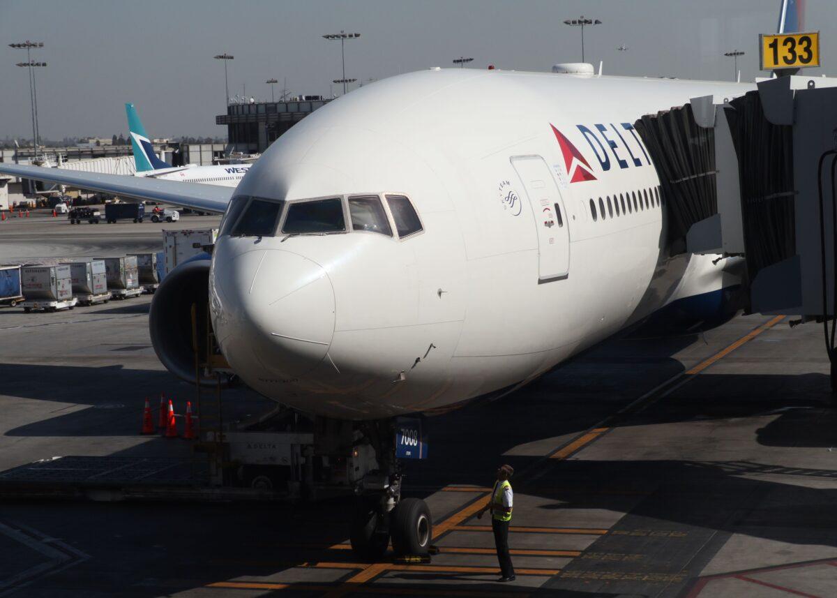 Delta Seeks Support of DOJ to Have Unruly Passengers Added to ‘No-Fly’ List
