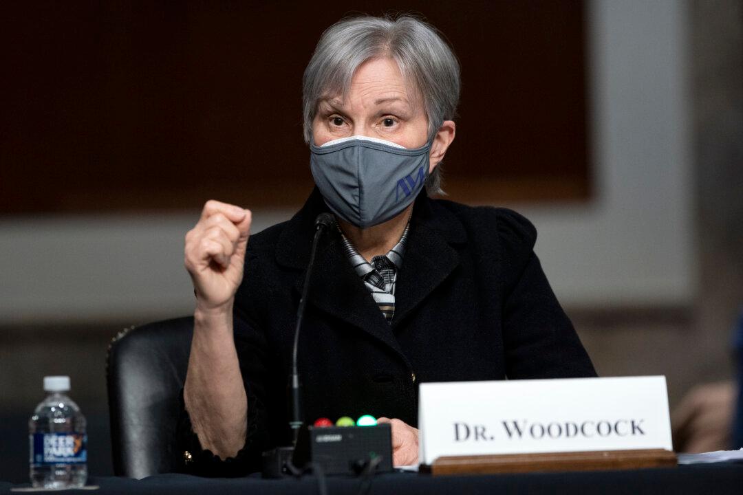 FDA Restores Document on Moderna COVID-19 Vaccine Approval After Outcry