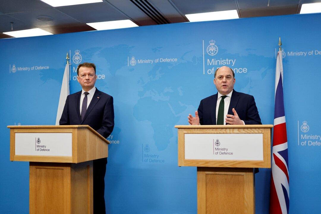 UK to Send 350 More Troops to Poland Amid Tensions in Eastern Europe