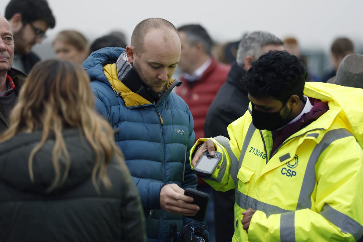 Wales Scraps COVID-19 Vaccine Passports at Indoor and Outdoor Venues