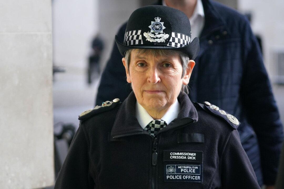 Metropolitan Police Chief Resigns After Losing London Mayor’s Backing