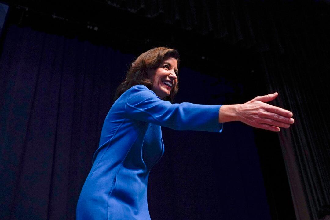 New York Changes Election Rules, Allows Hochul to Replace Embattled Running Mate