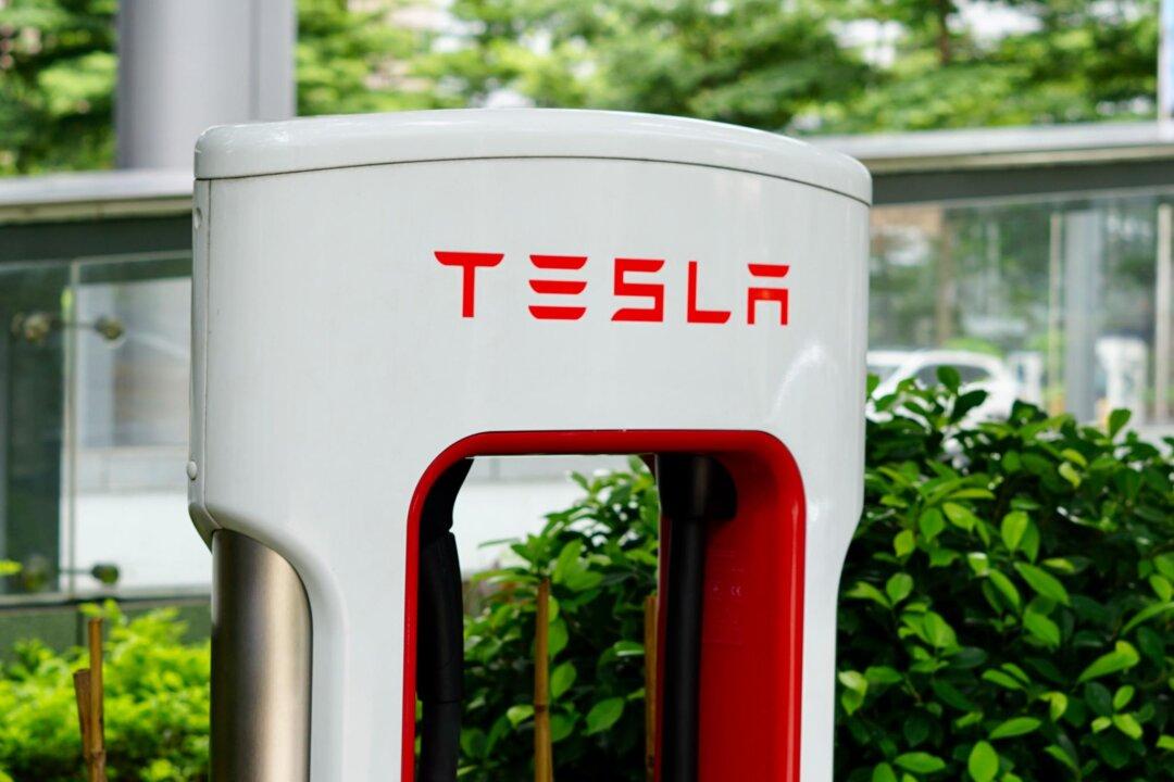 Tesla Secures 5-Year Lithium Supply Deal Starting Next Year With Australia’s Liontown